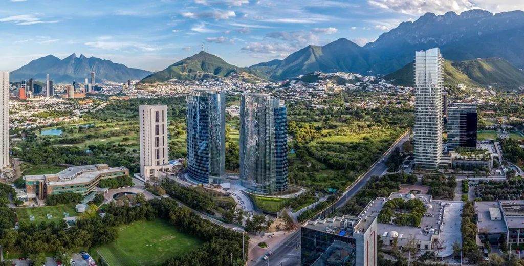 Sala de juntas en San Pedro ubicada en una zona empresarial con acceso estratégico.